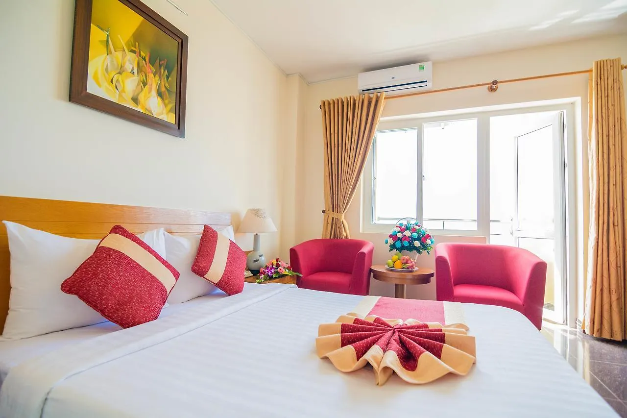 Spring Hotel Βουνγκ Τάου 3*,
